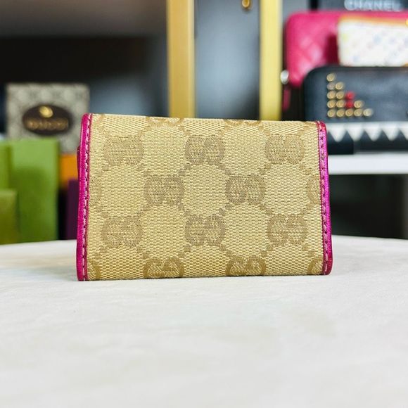 Gucci Beige/Metallic Magenta GG Canvas Key Pouch Wallet 6 Ring - Picture 3 of 11